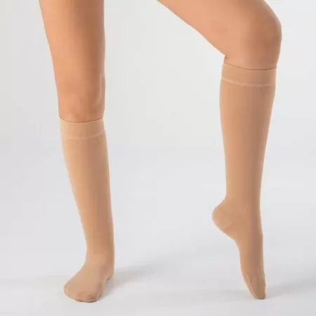 Гольфы компрессионные Evolution ТК.911 унисекс 2 класс компрессии с закрытым носком цвет бежевый