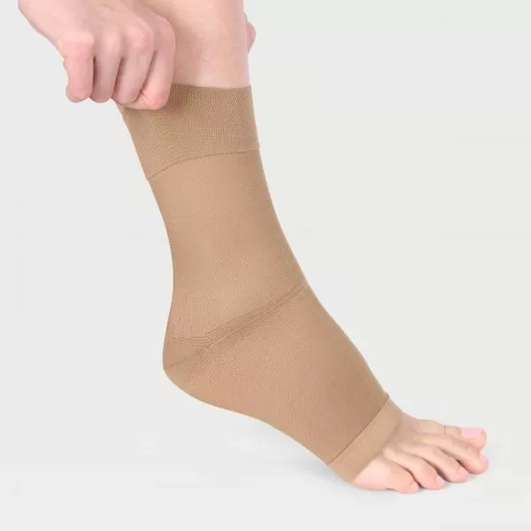 Бандаж на голеностопный сустав Экотен AS-E06 бежевый 