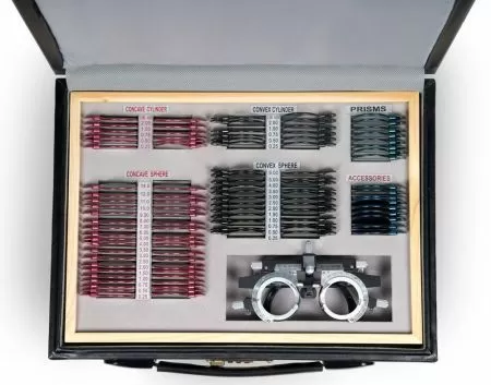 Набор на 103 пробных очковых линз Армед в металлической обойме с оправой с поверкой