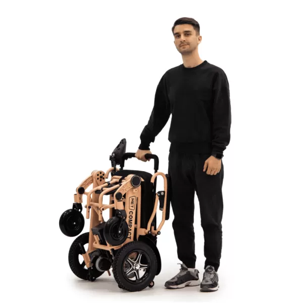 Кресло-коляска с электроприводом MET Compact 35 с алюминиевой рамой, бежевая